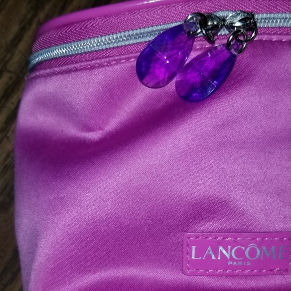Lancôme New Purple Oval Ziparound Makeup Bag - Picture 7 of 7
